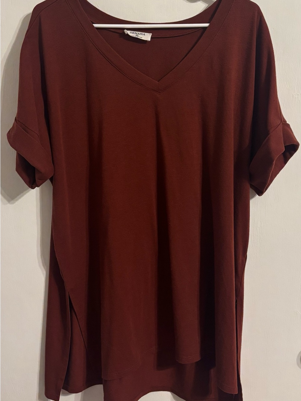 Zenana Women's V-Neck Short Sleeve Top in Crimson